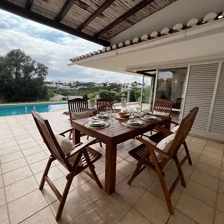 Rosa Semesterbostad *